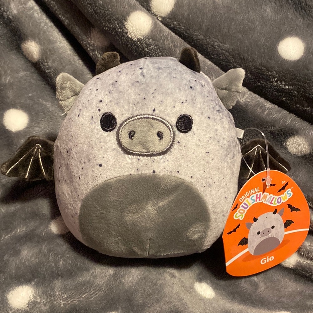 Gio (The Gargoyle) 5” Halloween 2023 Squishmallow. NEW. Kelly Toys.